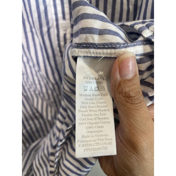 Everlane Organic Cotton Striped Button-Up Shirt Size 10 Blue White Collared - Picture 3 of 8